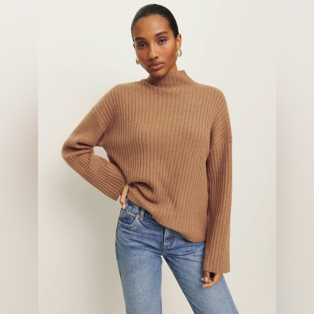 Reformation Lawson Oversized Cashmere Turtleneck Natural - Size M